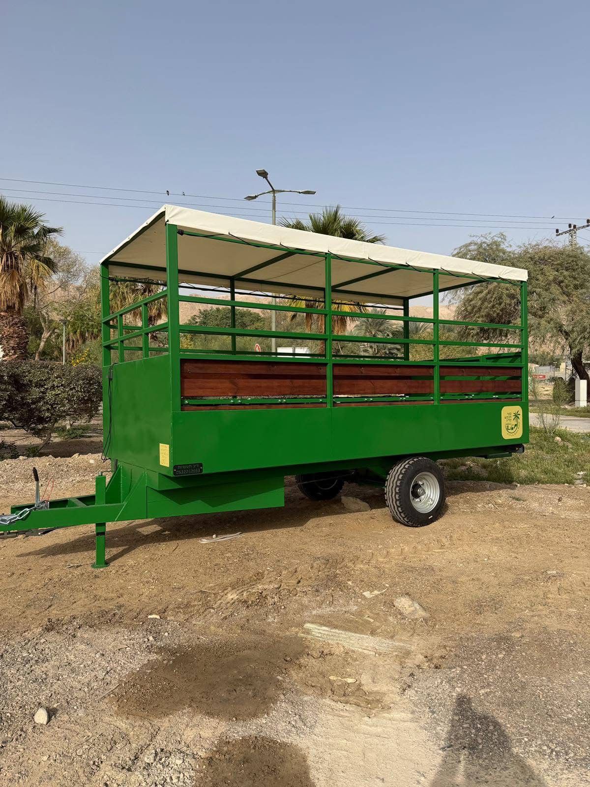 עגלת נוסעים – גג ברזנט